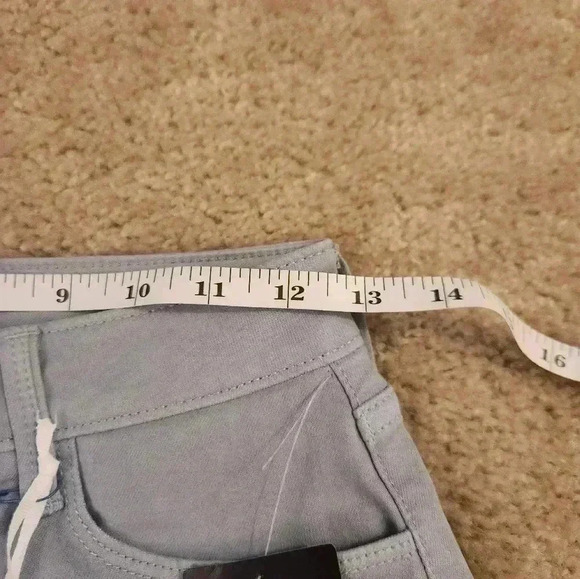 Market & Spruce Bermuda Light Grey Shorts Size 0 NWT 26" Waist #R440 - Picture 3 of 4